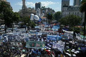 Argentinski sindikati protestuju protiv Milejeve reforme rada:...
