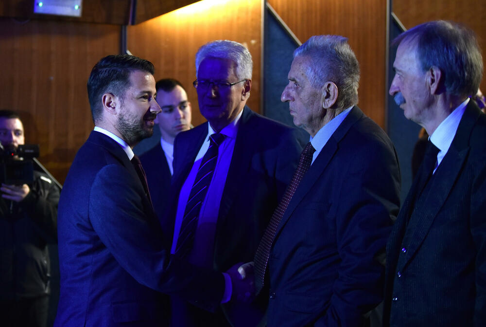 <p>"Svaki atak na njih je napad na nas same", kazao je gradonačelnik Podgorice</p>