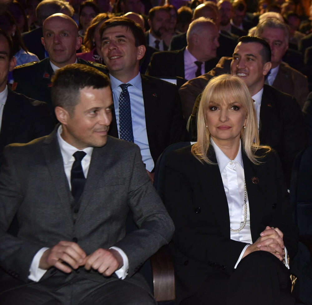 <p>"Svaki atak na njih je napad na nas same", kazao je gradonačelnik Podgorice</p>