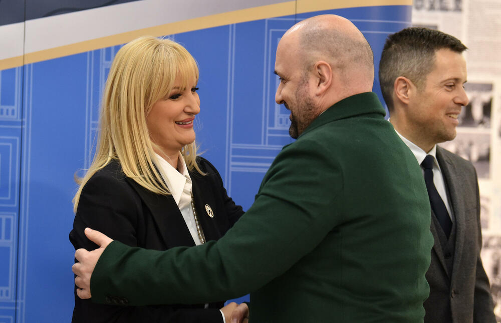 <p>"Svaki atak na njih je napad na nas same", kazao je gradonačelnik Podgorice</p>