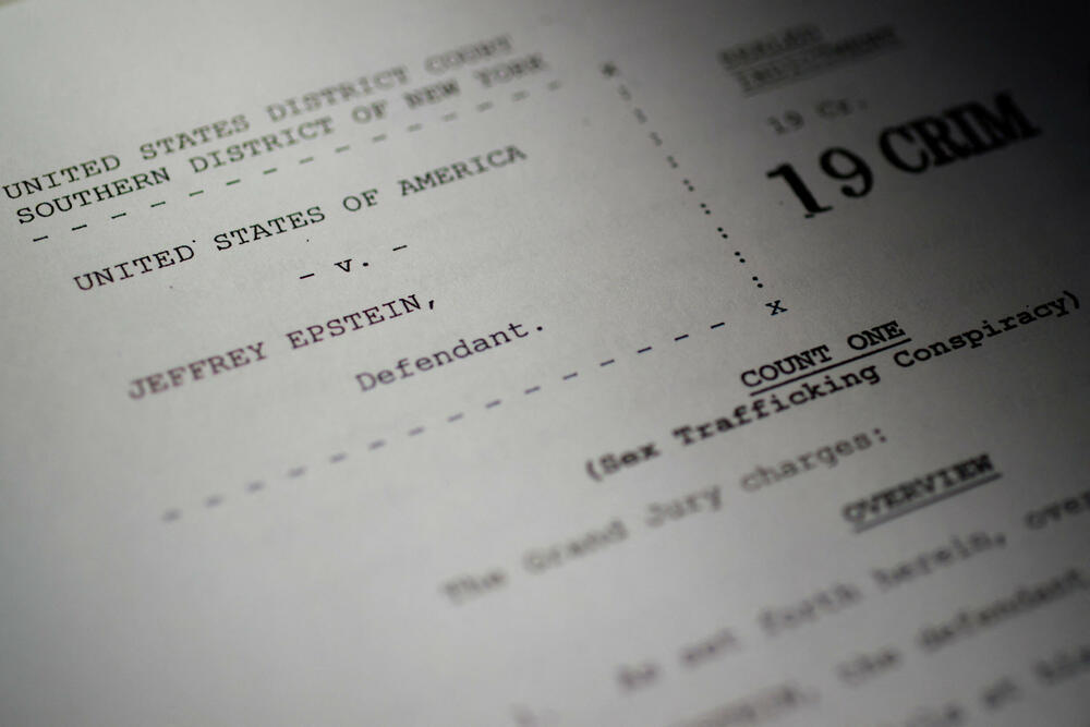 <p>U pismu Kongresu, zamjenik državnog tužioca Tod Blanš je naveo da su dokumenta, koja datiraju još iz 2006. godine &mdash; kada je Epstin bio predmet istrage zbog optužbi za dječju prostituciju &mdash; samo prvi set onoga što je planirano za objavljivanje</p>