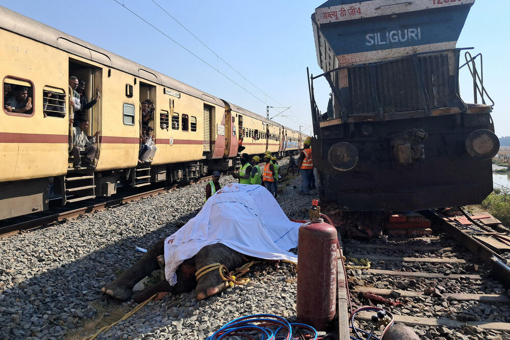 Sa mjesta nesreće, Foto: Reuters