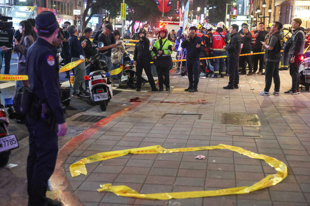 <p>U napadu je povrijeđeno 11 osoba, od kojih su dvije smještene na intenzivnu njegu, saopštilo je Ministarstvo zdravlja</p>