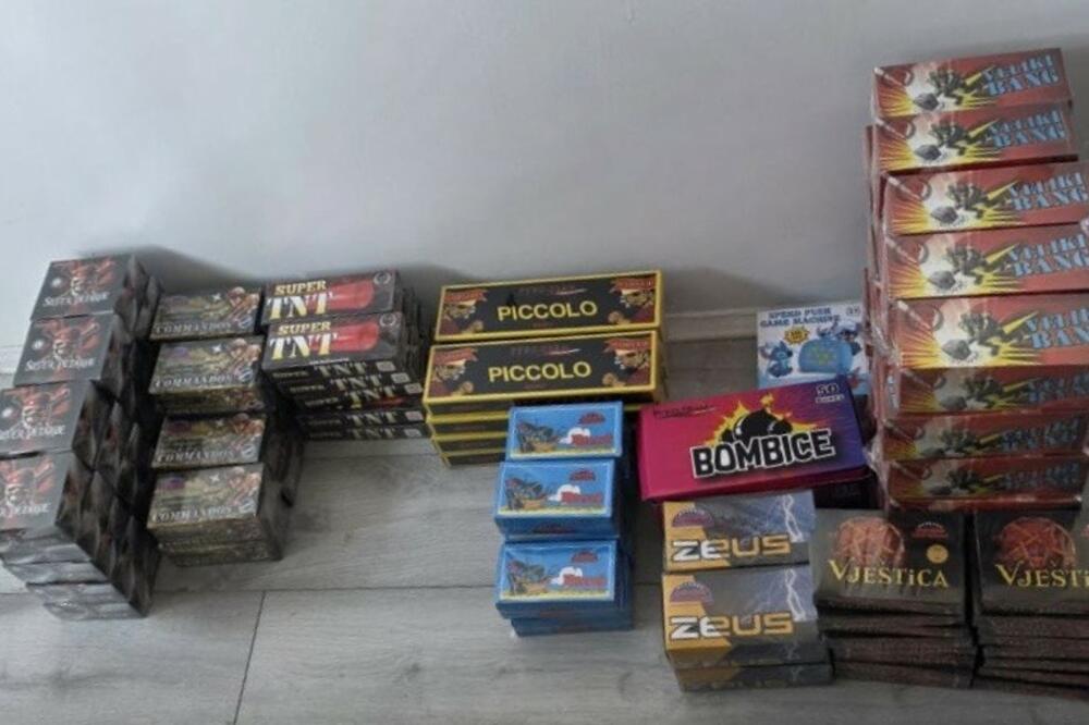 Oduzete petarde, Foto: Uprava policije