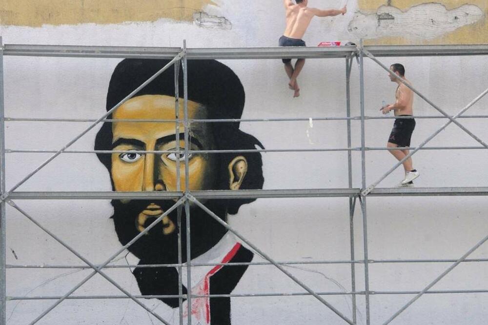 Izrada murala sa Njegoševim likom, Foto: Vijesti