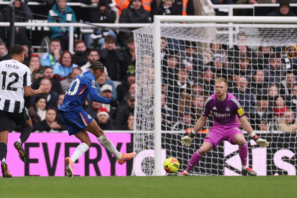 Pedro postiže gol za izjednačenje, Foto: Reuters