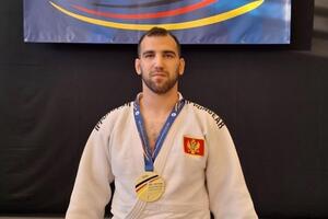 Odluka gradonačelnika: Arso Milić uz Nemanju Čađenovića najbolji...