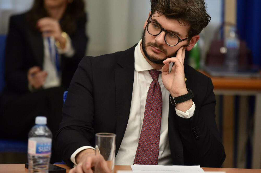 Čuva budžet ili informacije: Čarapić, Foto: BORIS PEJOVIC