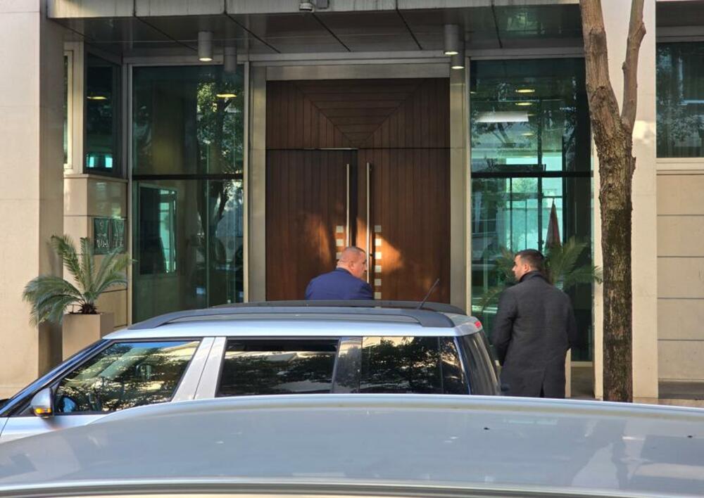 <p>"Izbor sudija Ustavnog suda jedna je od najvažnijih obaveza u sklopu utvrđene dinamike ispunjavanja obaveza na putu pristupanja Crne Gore Evropskoj uniji", navodi se u dopisu Kabineta predsjednika Vlade</p>