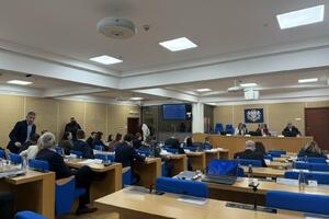 Klikovac: Predlog budžeta Glavnog grada kao štedionica, Mićović:...