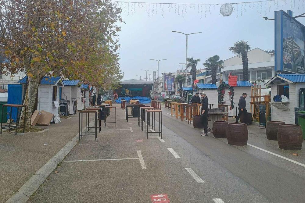 Završni radovi na pripremi manifestacije Sweet December, Foto: Samir Adrović