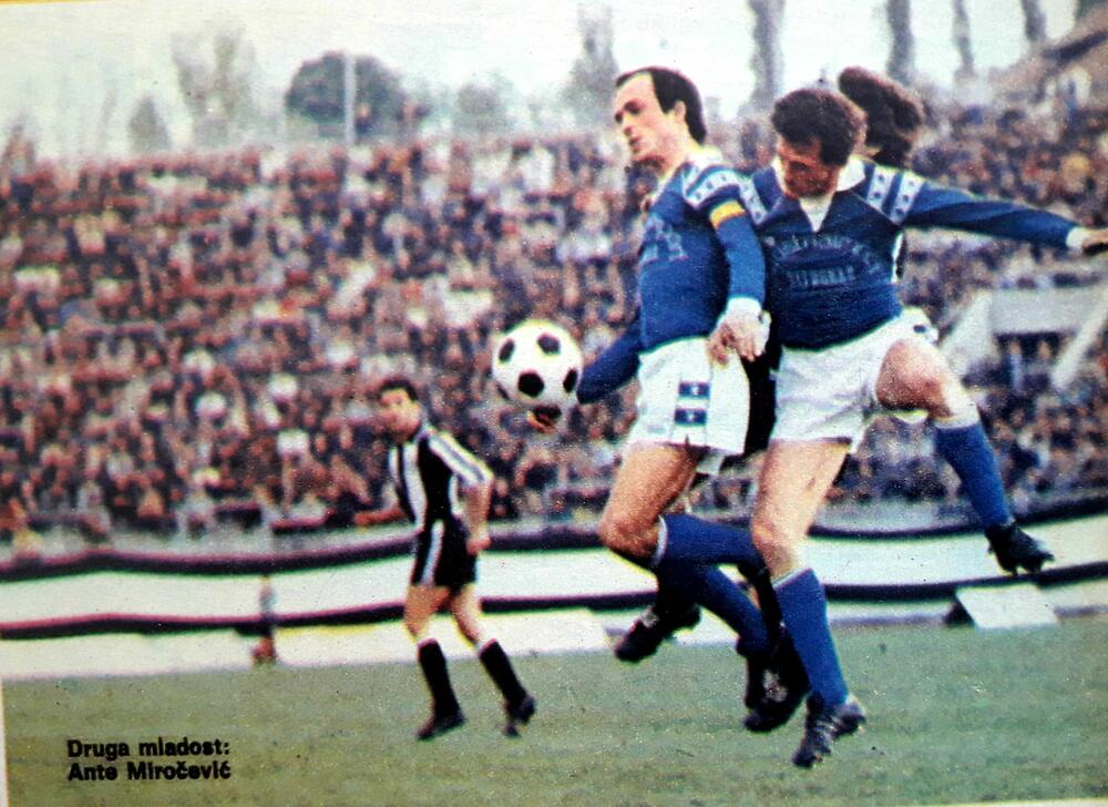 Sa bratom Jankom u dresu Budućnosti (preuzeto sa stranice istorija eX-Yu fudbala)