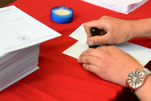 PES i URA za referendum o otvorenim listama, DPS protiv