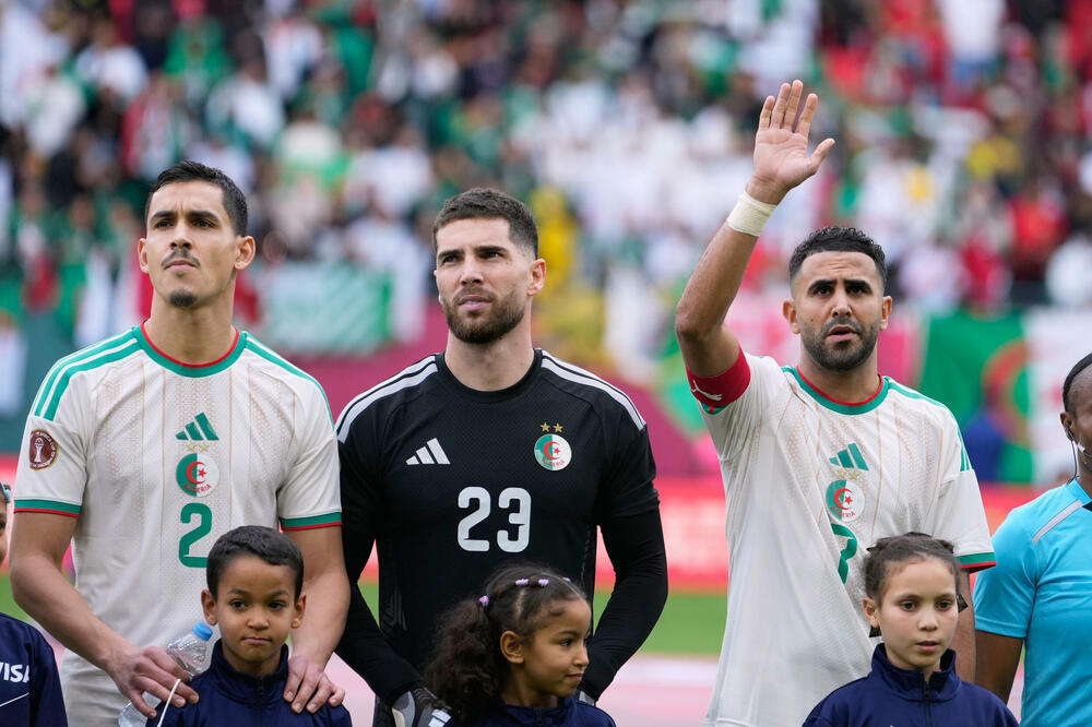 Luka Zidan pored Mareza i Aise Mandija, Foto: Beta/AP