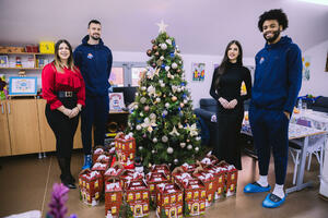 Nikolić, Morgan i Andrea obradovali korisnike Dnevnog centra