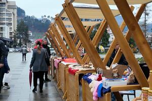 Otvoren tradicionalni Novogodišnji bazar u Bijelom Polju