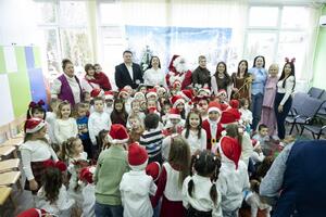 Opština Bijelo Polje objezbijedila 2.000 novogodišnjih paketića