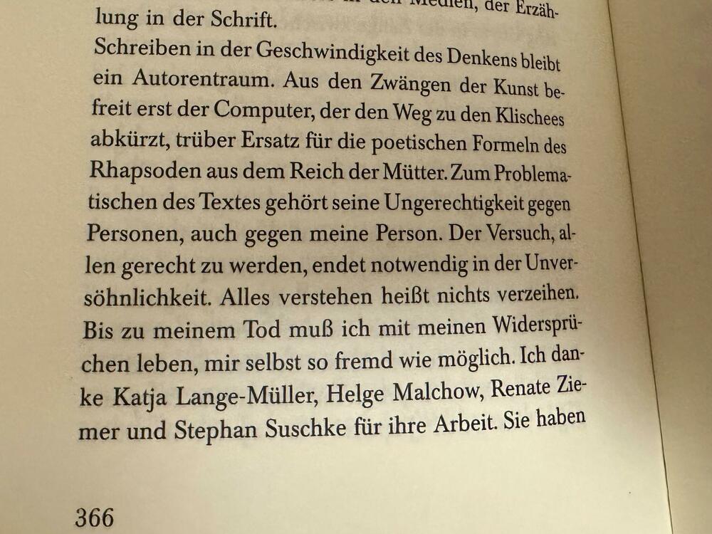  'Pisanje brzinom misli ostaje san autora', zapisao je Hajner Miler u autobiografiji 'Rat bez bitke'