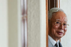 Bivši premijer Malezije osuđen na 15 godina zatvora