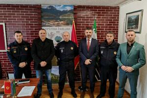 Policajac iz Žabljaka donirao nagradu socijalno ugroženoj porodici