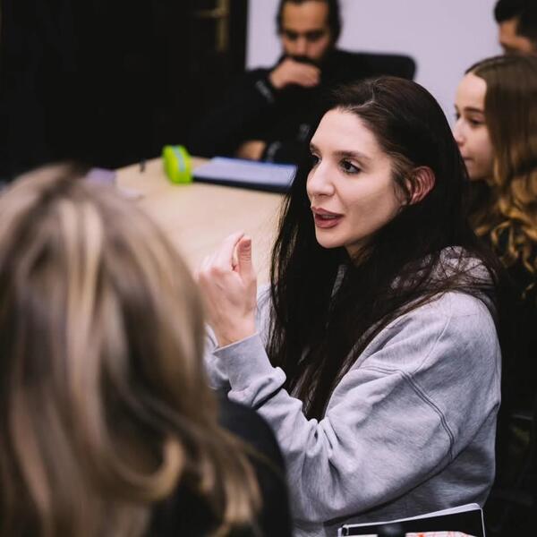 Zlo više ne liči na bajku