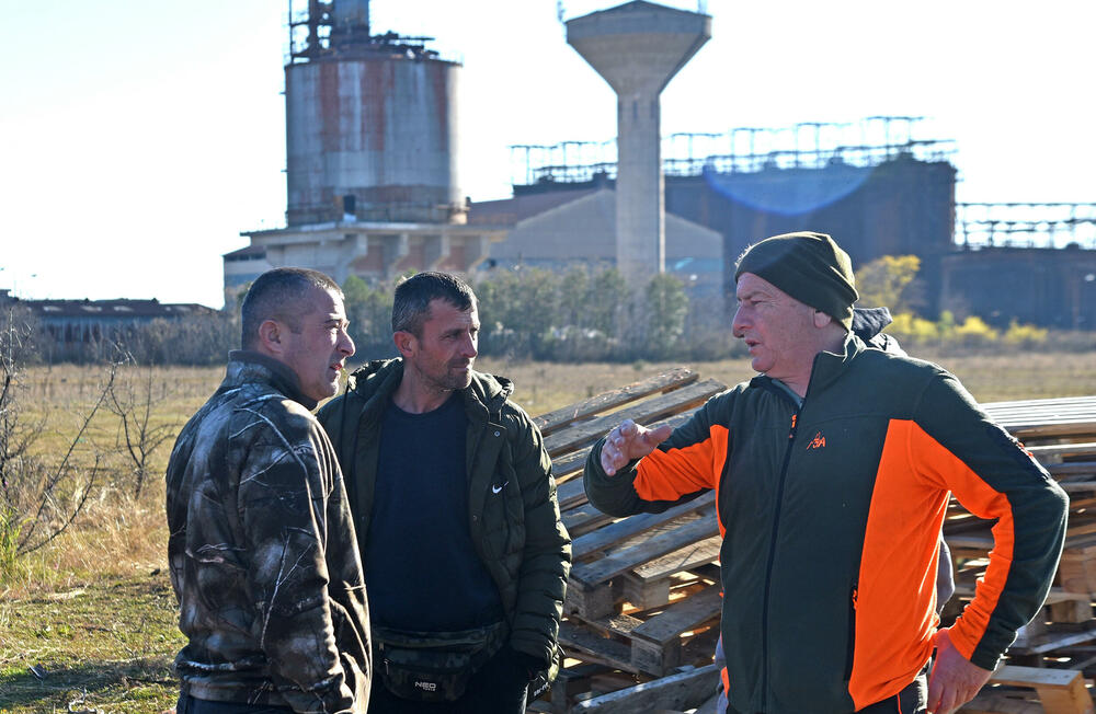 <p>Milan Ćetković apelovao na predsjednike države i Vlade, gradonačelnika Podgorice i Delegaciju EU da Botunjanima omoguće mirne praznike</p>