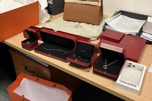 Carinici na aerodromu u Podgorica zaplijenili robu vrijednu preko...