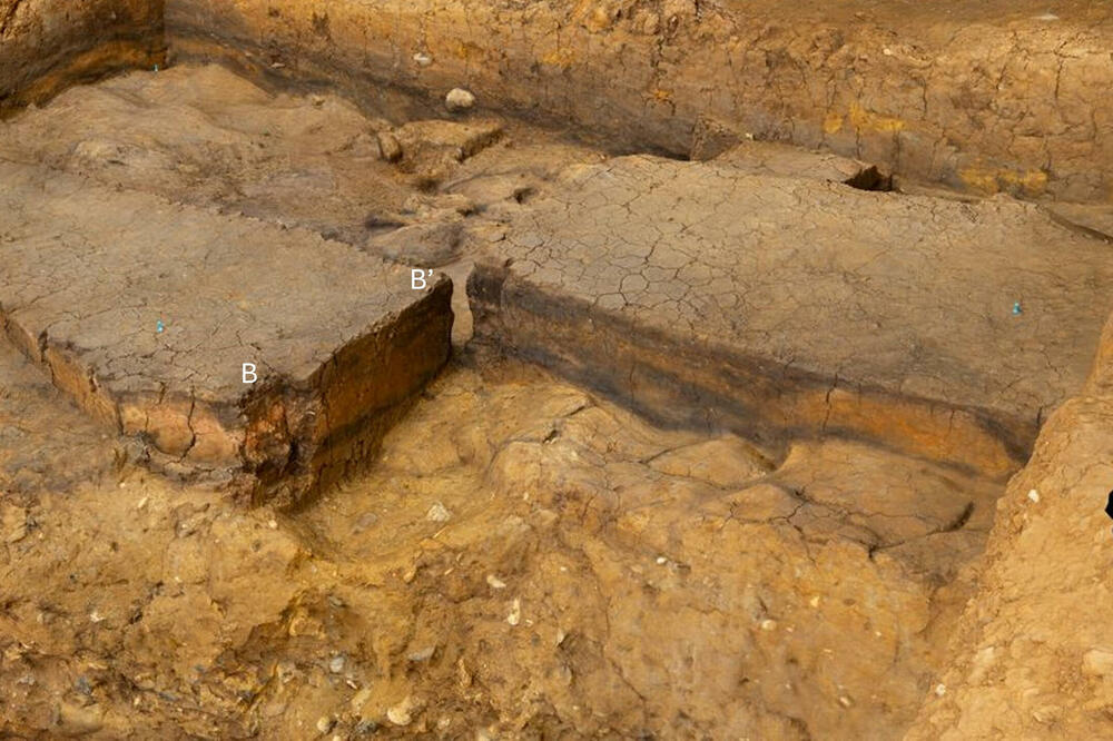 Arheološki lokalitet u blizini sela Barnam u Engleskoj, koje datira iz perioda od prije oko 400.000 godina, Foto: Reuters