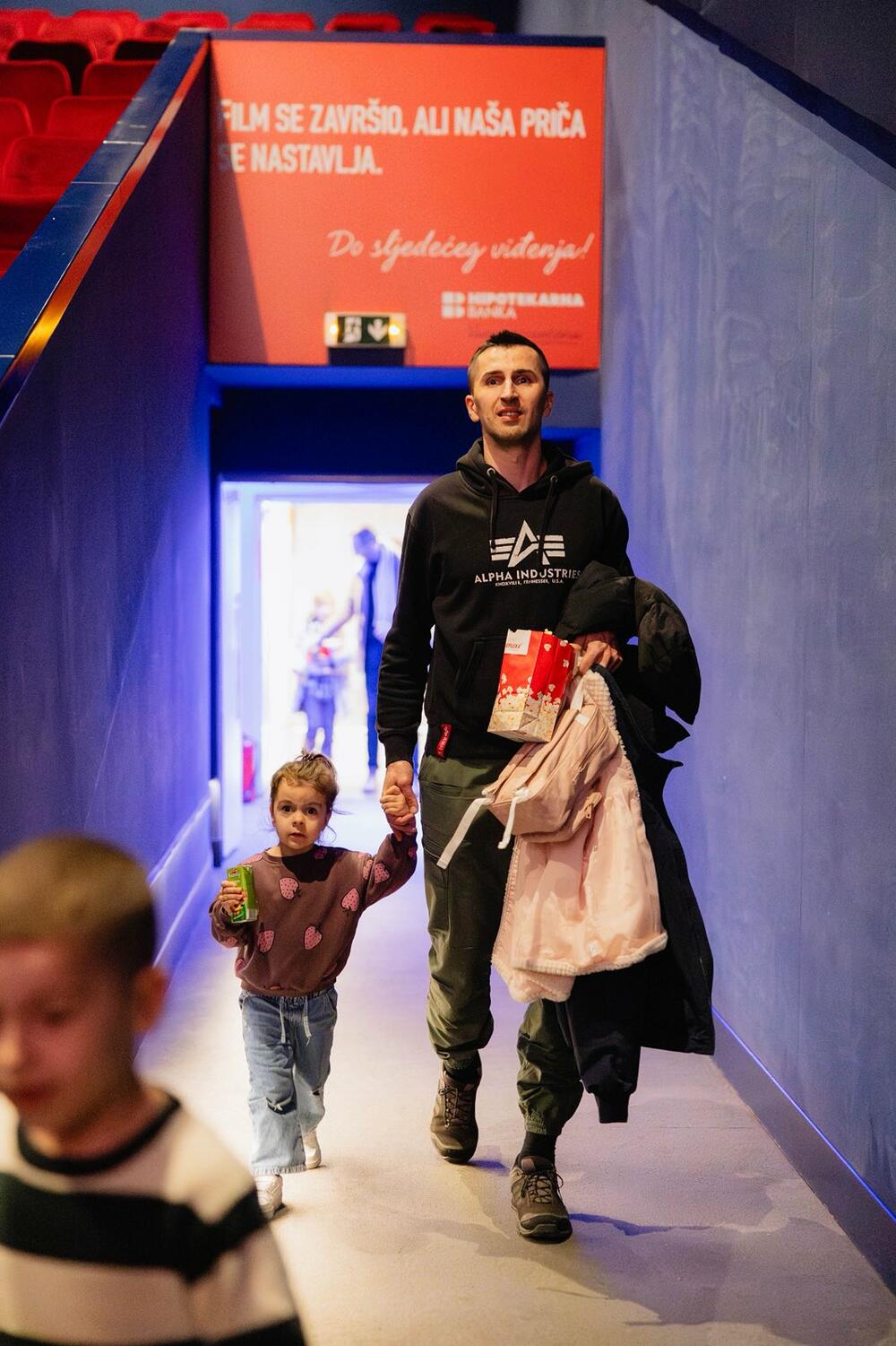 <p>Hipotekarna banka se pridružila inicijativi AikGroup i MK Group pod nazivom "Podrška porodici"</p>