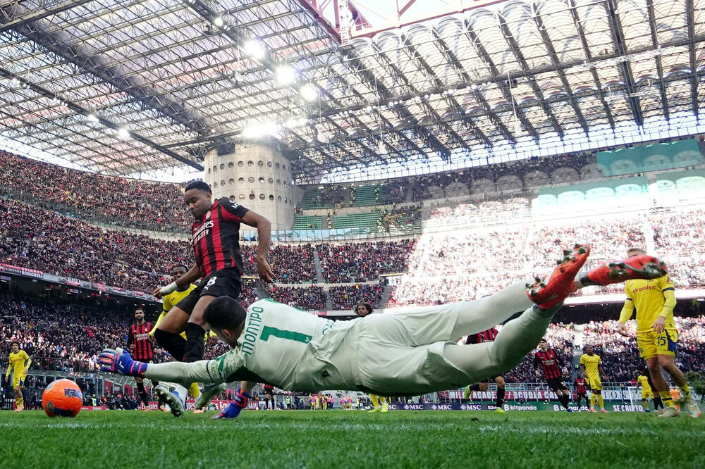 Nkunku postiže svoj drugi gol protiv Verone, Foto: REUTERS