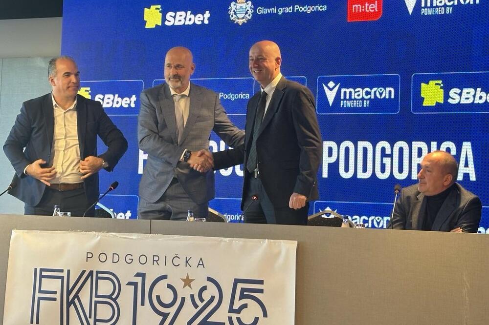 Božović sa predsjednikom kluba Borisom Spalevićem, Foto: Danilo Mitrović