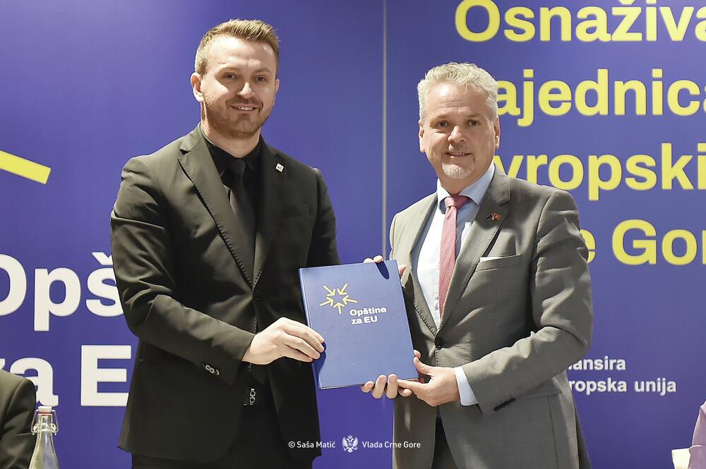 13.12.2024. Potpisan Memorandum- Opštine za EU