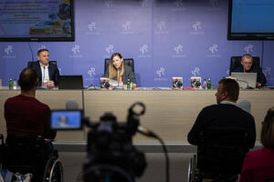 "Osobe sa invaliditetom i dalje bez adekvatnih uslova za sticanje...