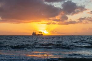 BBC: Proradio saobraćaj u tunelu Lamanš