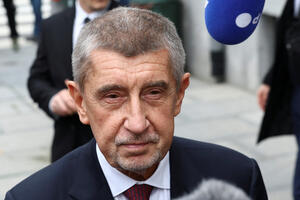 Babiš optužio političare koji upozoravaju da prijeti opasnost da...
