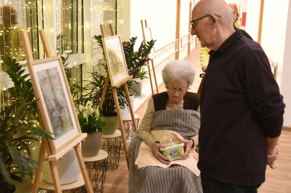 Umjetnost Vesa Filipovića okuplja i oduševljava, Foto: Luka Zekovic