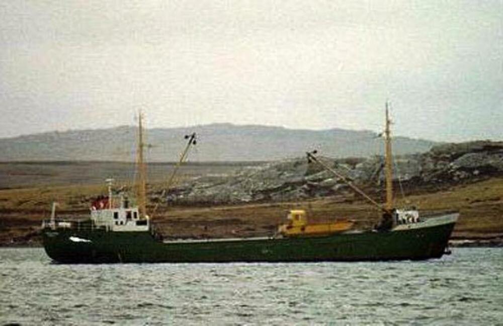 Mali teretnjak “Monsunen”