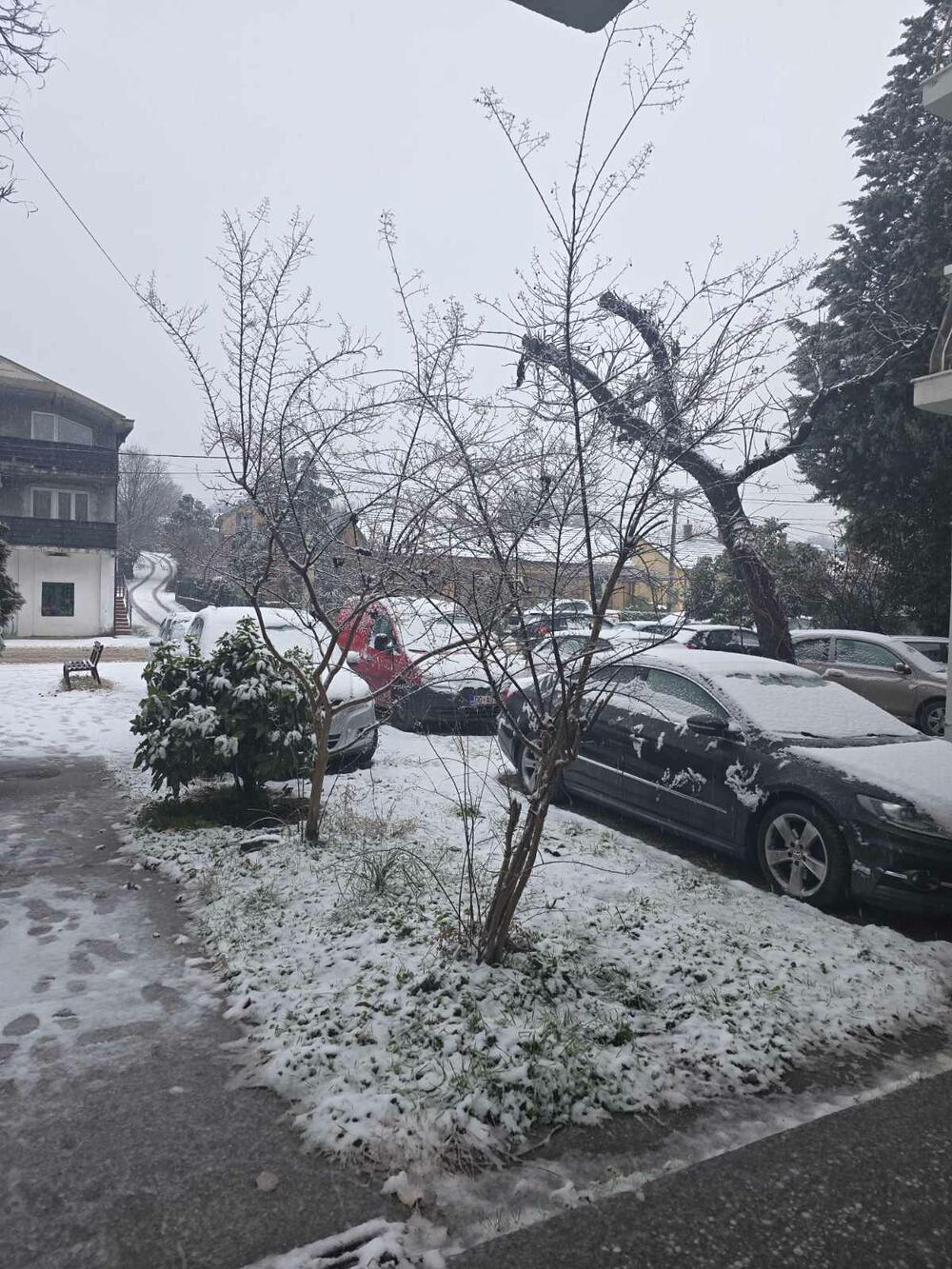 <p>Meteorolozi najavljuju mogućnost prestanka padavina krajem dana</p>