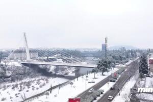 Snimak iz drona: Ovako Podgorica izgleda prekrivena snijegom
