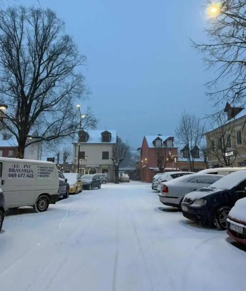 <p>Meteorolozi najavljuju mogućnost prestanka padavina krajem dana</p>