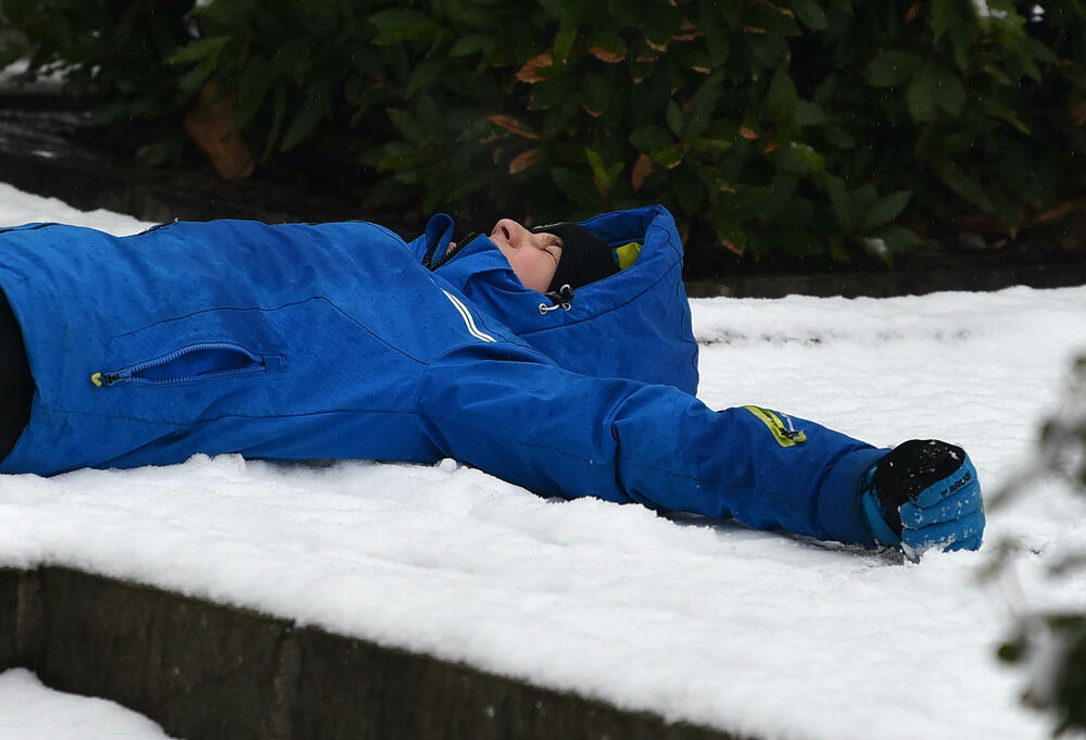 <p>U galeriji slika fotoreportera "Vijesti" Borisa Pejovića pogledajte kako izgleda Podgorica prekrivena snijegom koji je danas pao.</p>