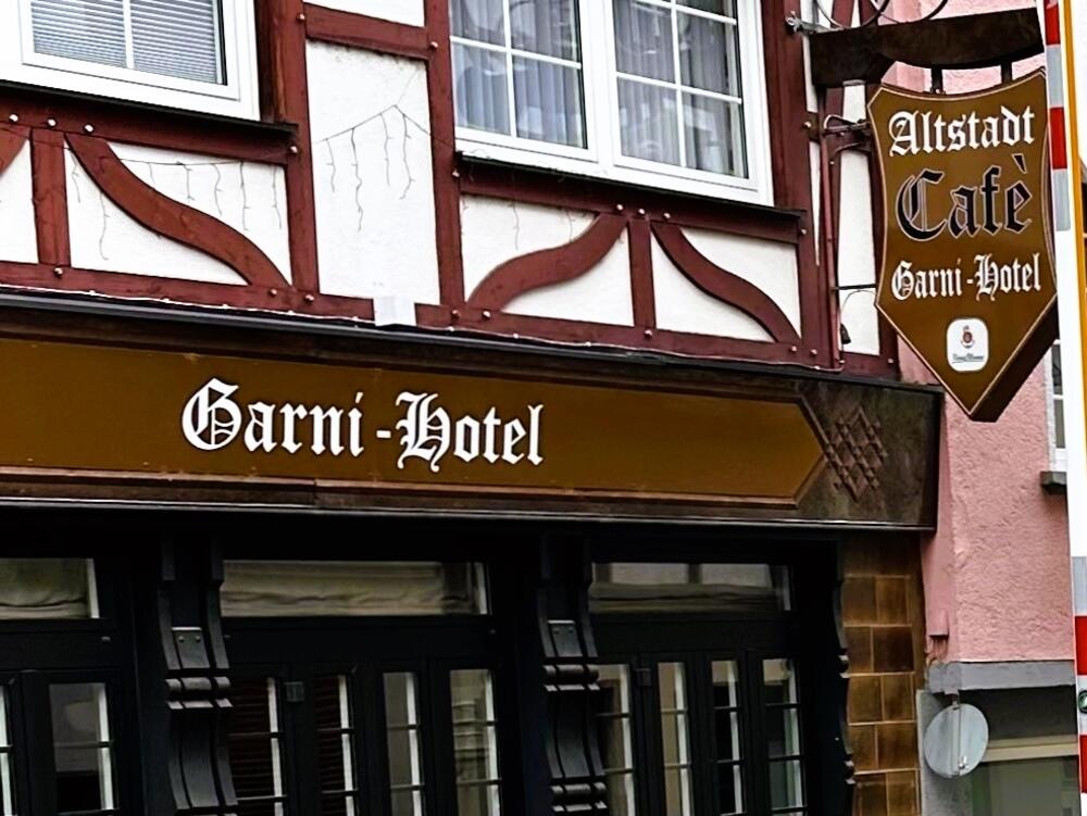 Naziv hotela na staronjemačkom pismu