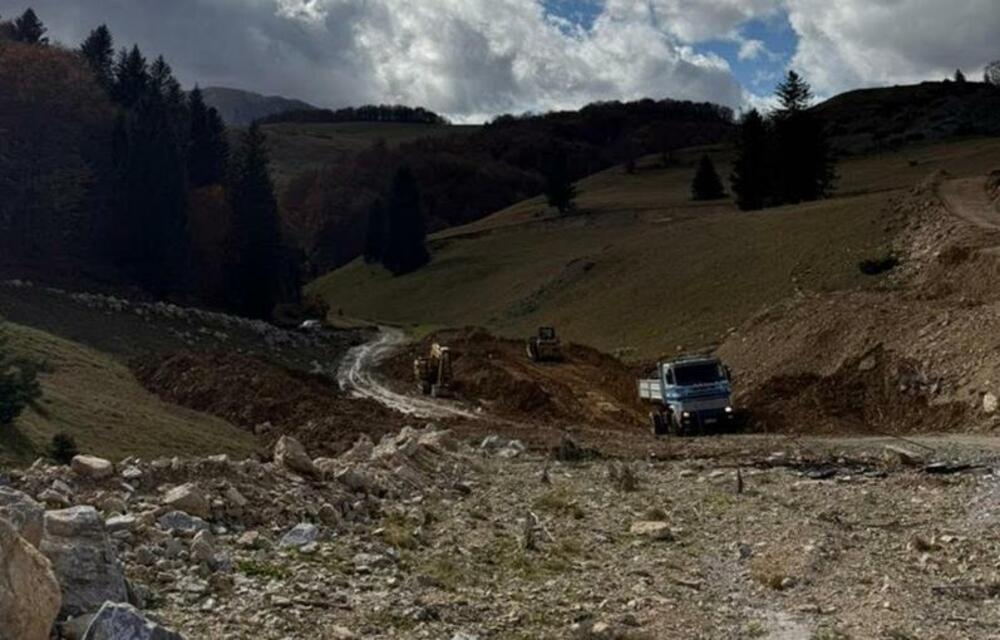 Črna gora razpisala razpis za dokončanje cestne povezave do bodočega smučarskega središča Žarski