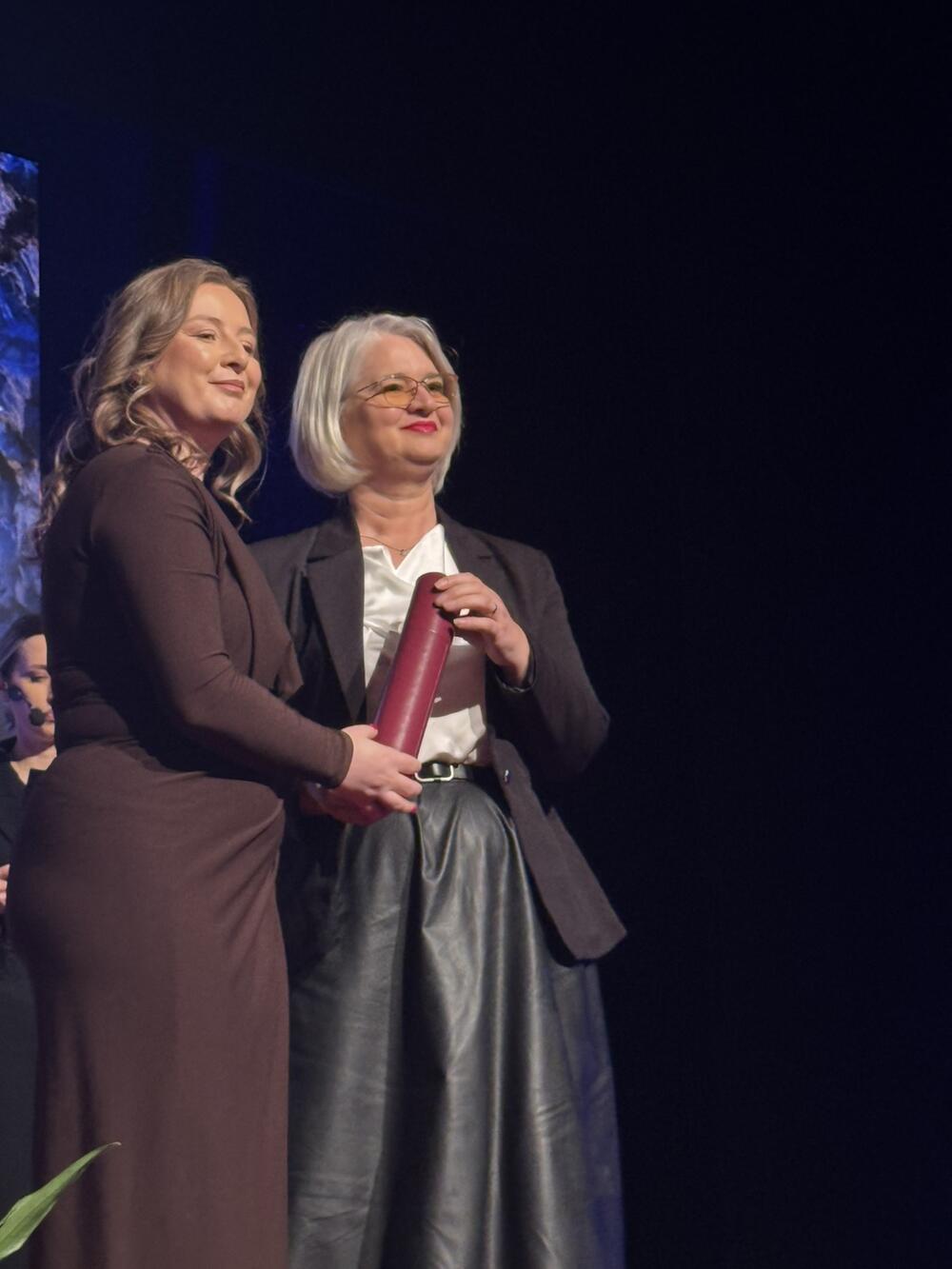 <p>"Ovaj datum je podsjetnik da sloboda nikada nije bila poklonjena, već izborena, i da svaka generacija ima obavezu da je čuva i potvrđuje &ndash; ne samo riječima, već i djelima, posebno kroz rad institucija&rdquo;, kazala je predsjednica SO Bijelo Polje</p>