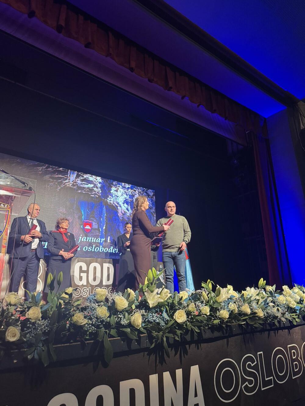 <p>"Ovaj datum je podsjetnik da sloboda nikada nije bila poklonjena, već izborena, i da svaka generacija ima obavezu da je čuva i potvrđuje &ndash; ne samo riječima, već i djelima, posebno kroz rad institucija&rdquo;, kazala je predsjednica SO Bijelo Polje</p>