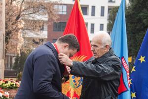 Smoloviću uručena medalja Borca