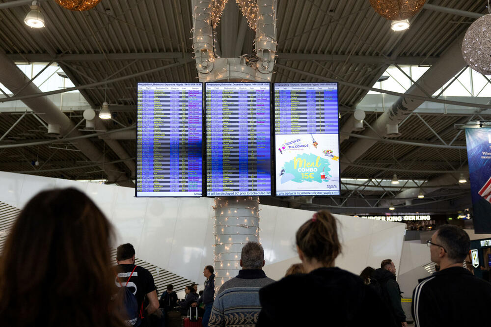 Sa aerodroma u Atini, Foto: Reuters