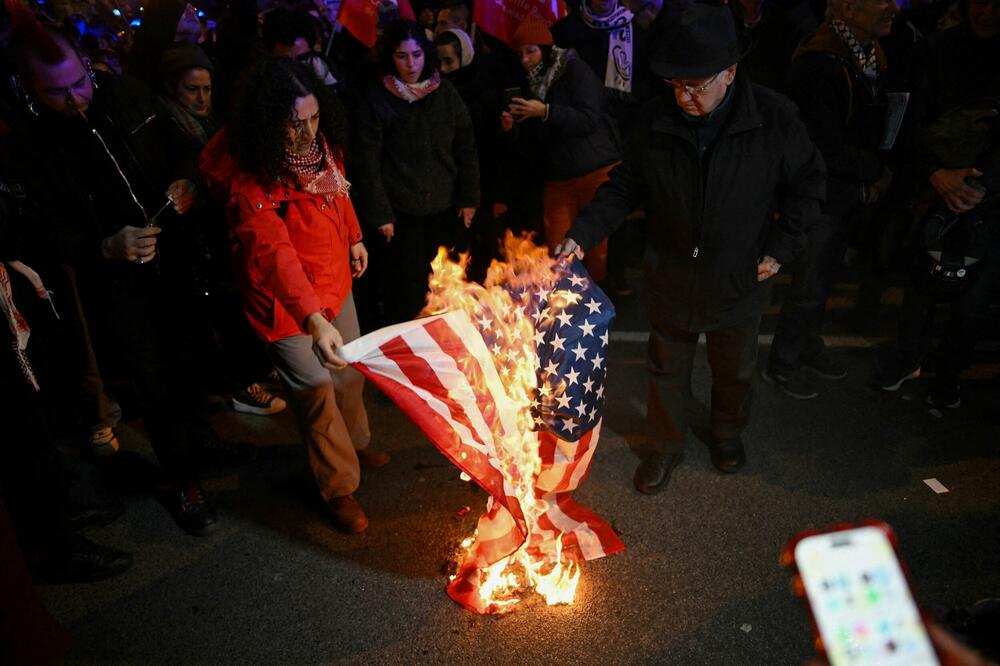 Protesti u Barseloni protiv akcija SAD u Venecueli, 3. januara, Foto: Reuters