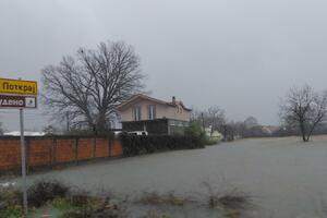 Obilne padavine prouzrokovale poplave, odrone i nagli rast...