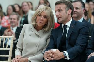 Desetoro ljudi proglašeno krivim zbog sajber maltretiranja Brižit...